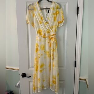 NWT DKNY Casual Midi Dress Plunge Short Sleeve: Yellow Floral size 10